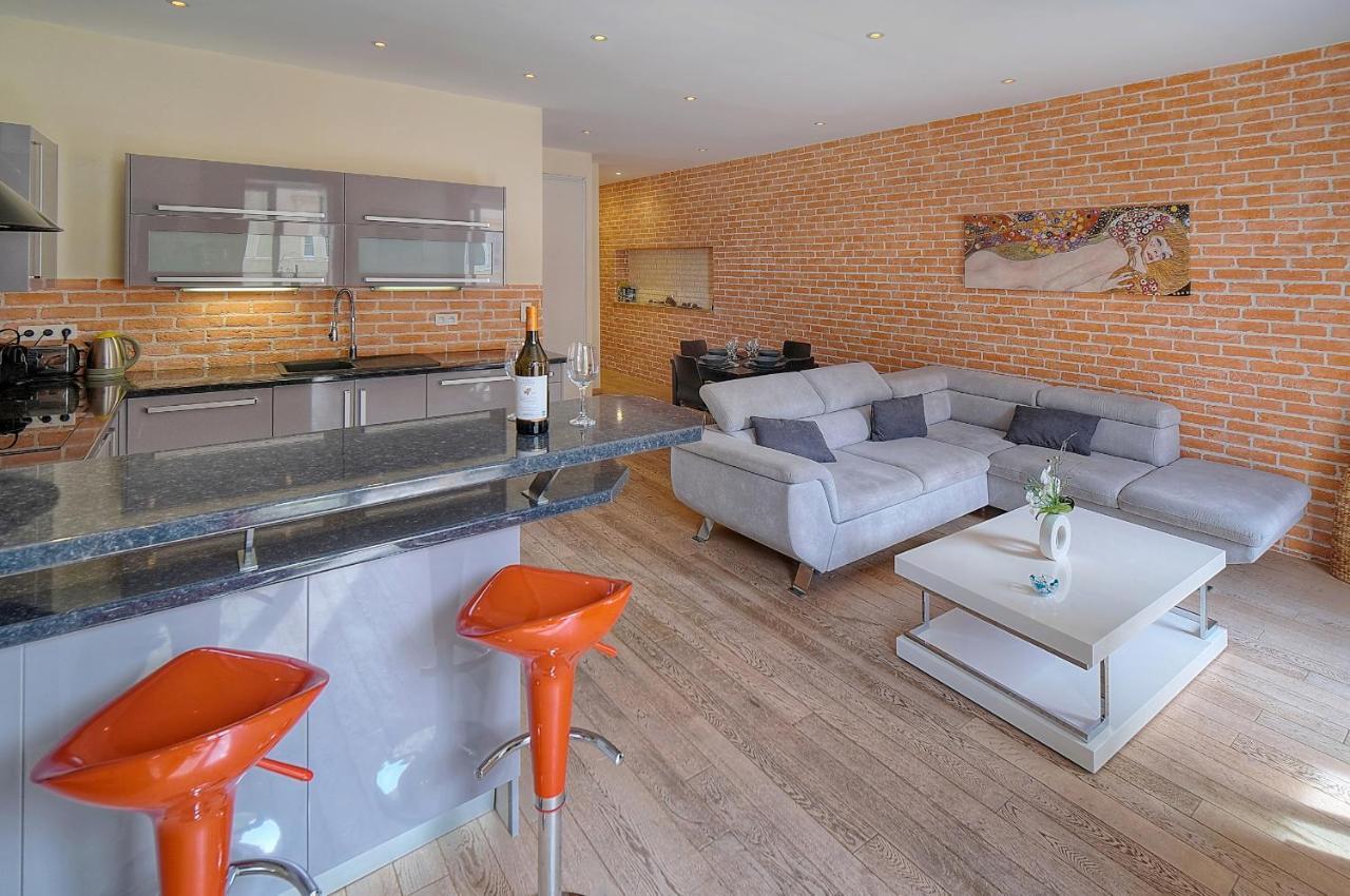 Moderne 3 Pieces Idealement Situe Centre De Cannes L! A2B22 Bagian luar foto